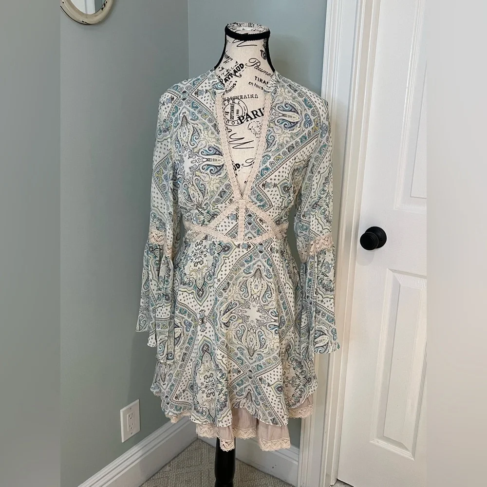 Free People Moonlight Bay mini dress | blue & white paisley print | size 8 - Picture 3 of 15